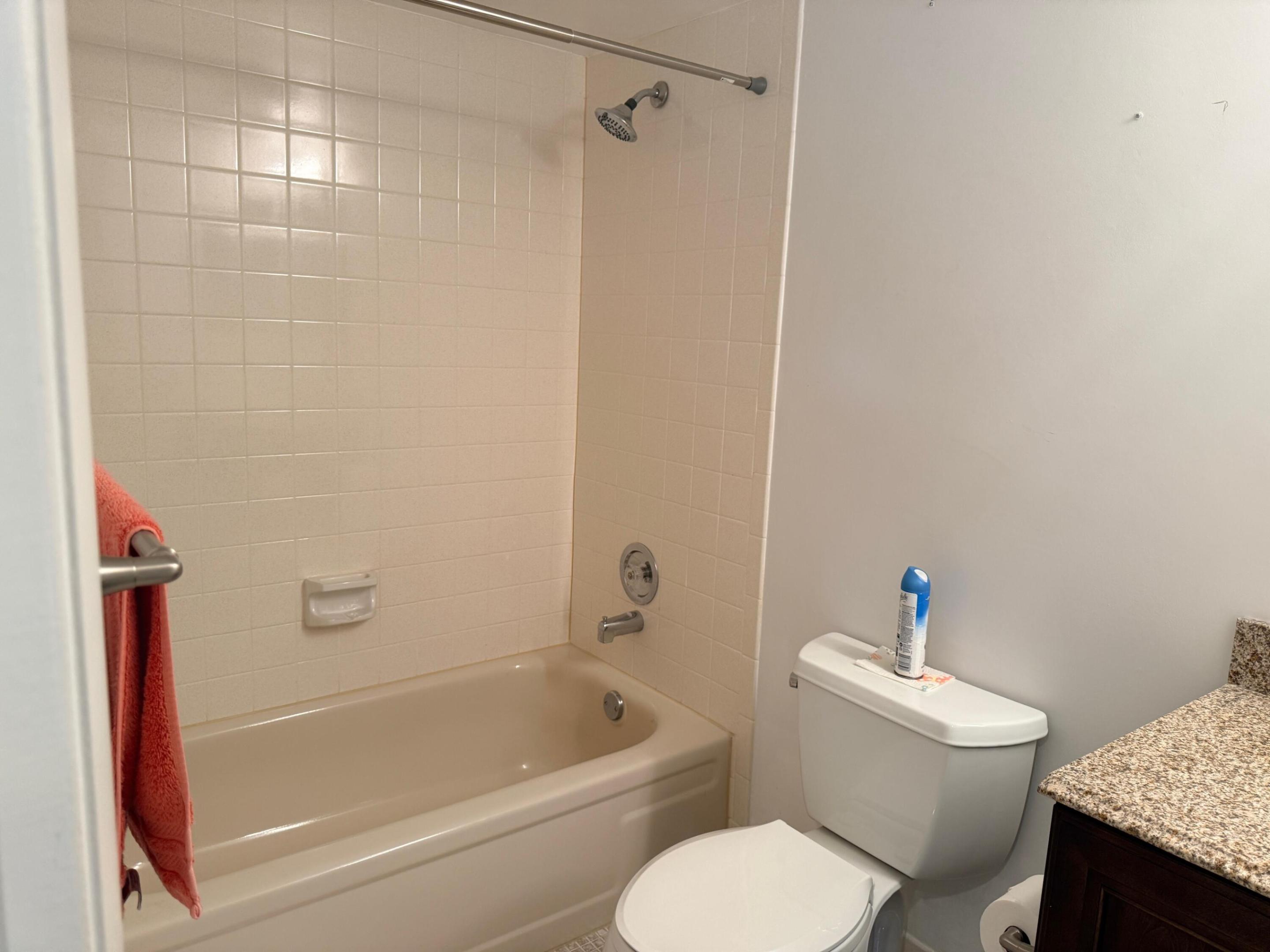 HUNTINGTON LAKES SEC ONE CONDOS - Residential