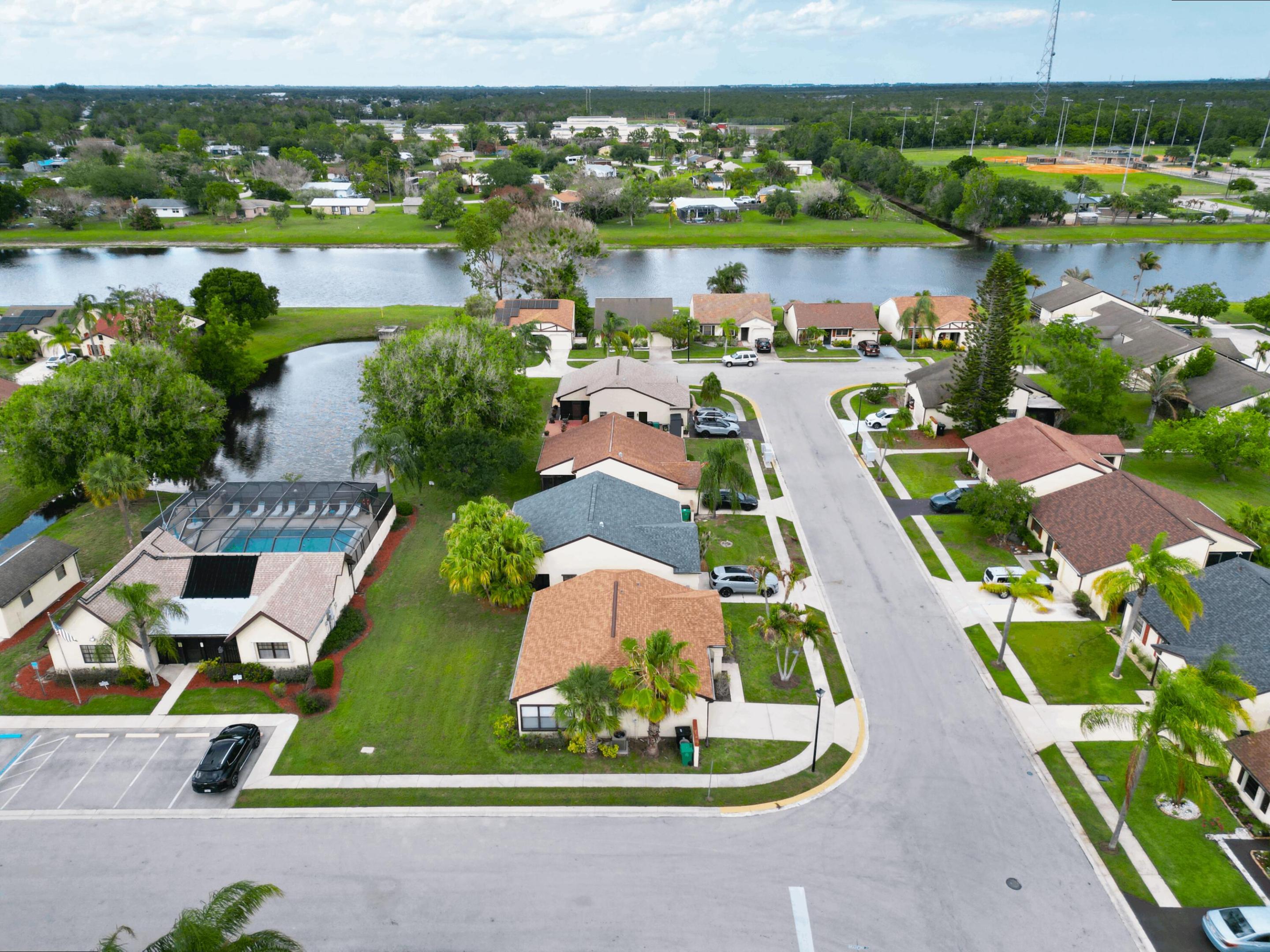 PORT ST LUCIE SECTION 53 1ST REPLAT - Residential