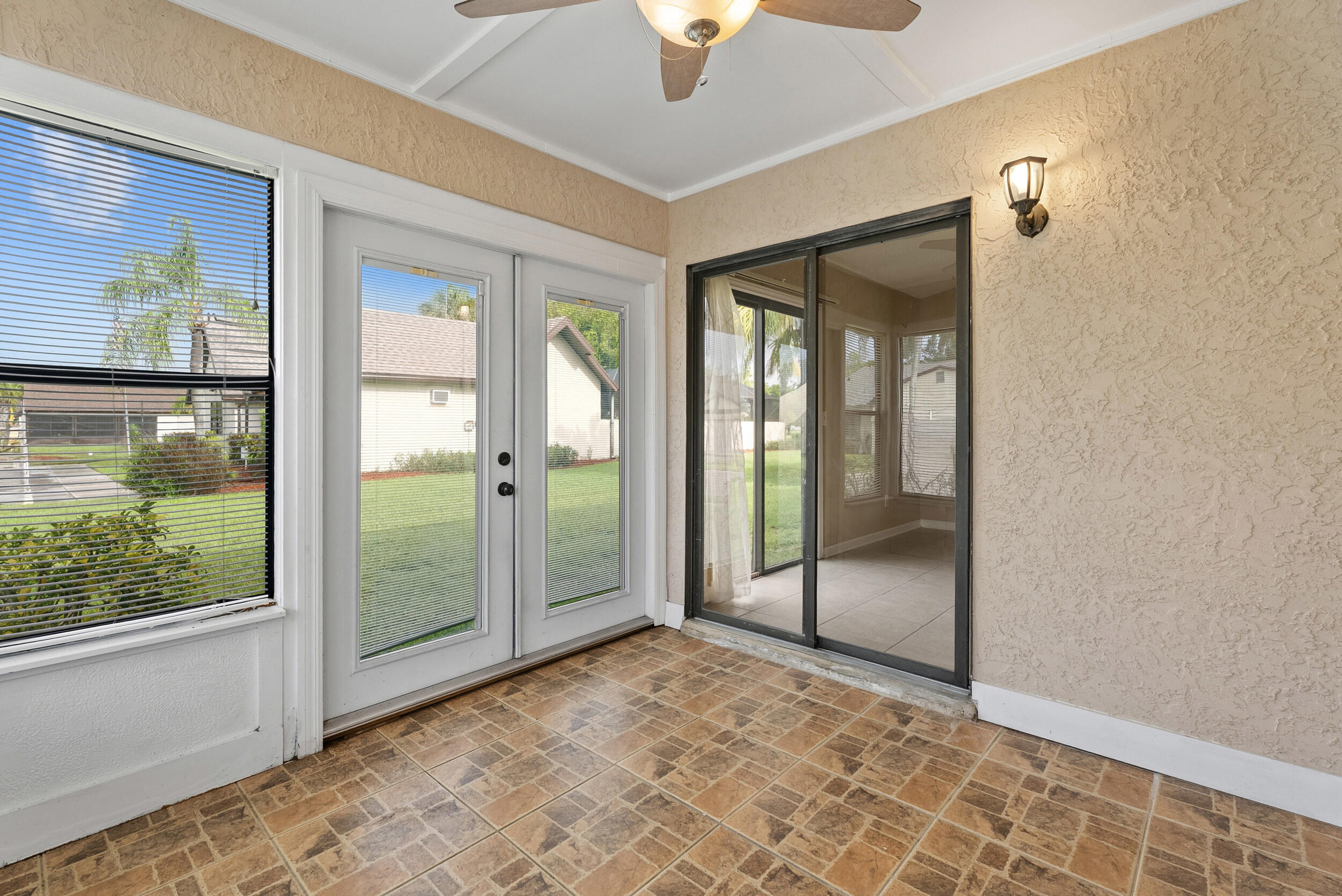PORT ST LUCIE SECTION 53 1ST REPLAT - Residential