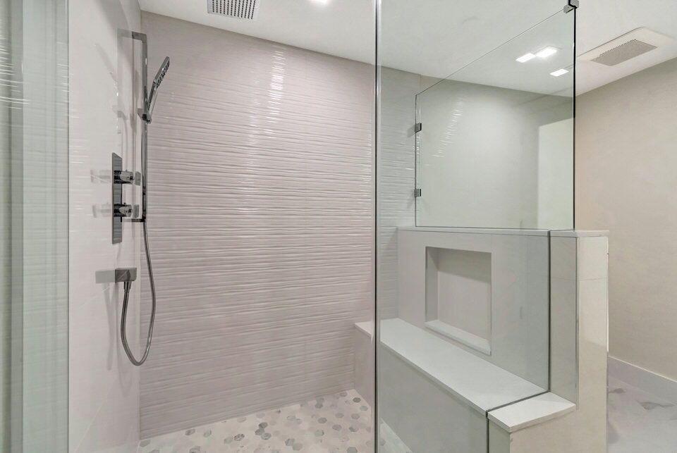BRAEMAR ISLE CONDO - Residential