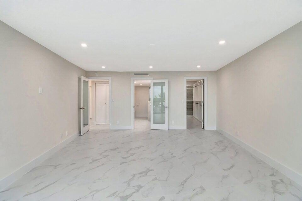 BRAEMAR ISLE CONDO - Residential