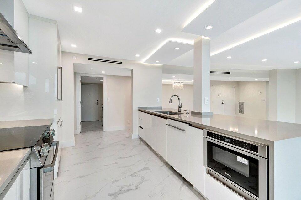 BRAEMAR ISLE CONDO - Residential