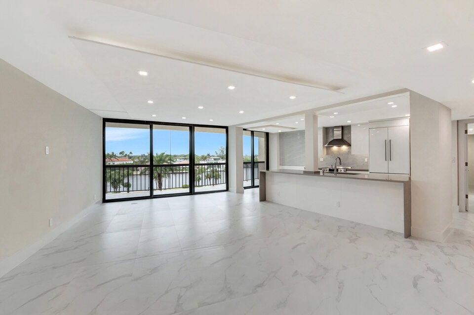 BRAEMAR ISLE CONDO - Residential