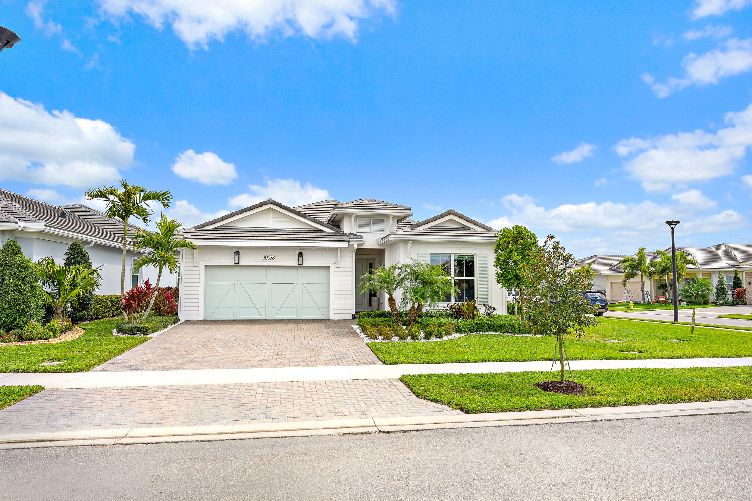 Avenir - Regency - Residential