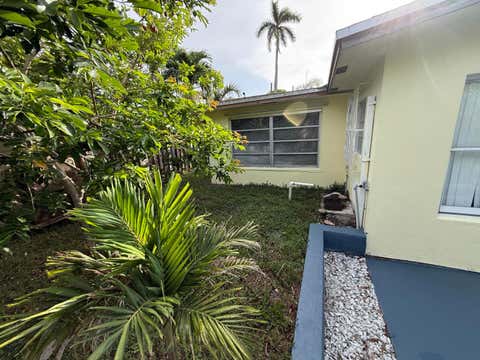 Tiny photo for 124 NW 45th Avenue, Plantation, FL 33317 (MLS # B26046857)
