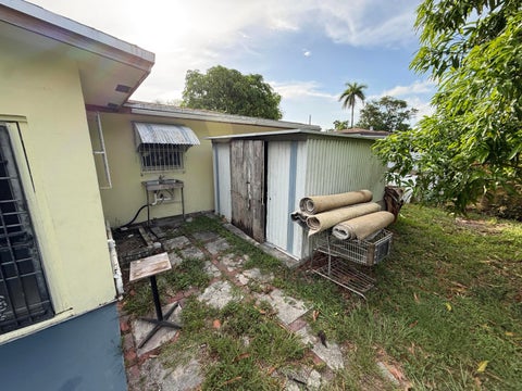 Tiny photo for 124 NW 45th Avenue, Plantation, FL 33317 (MLS # B26046857)
