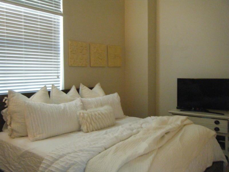 610 CLEMATIS CONDO - Residential Lease