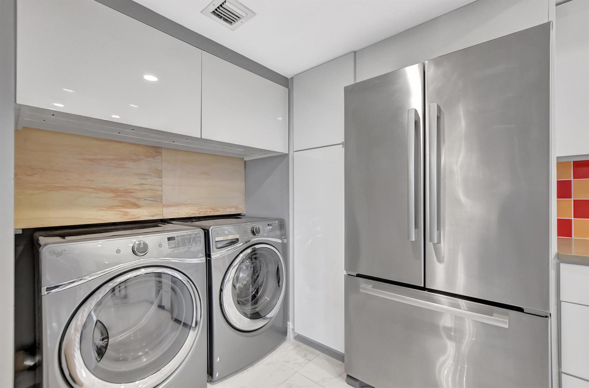 WILLOW WOOD MIDRISE CONDO - Residential