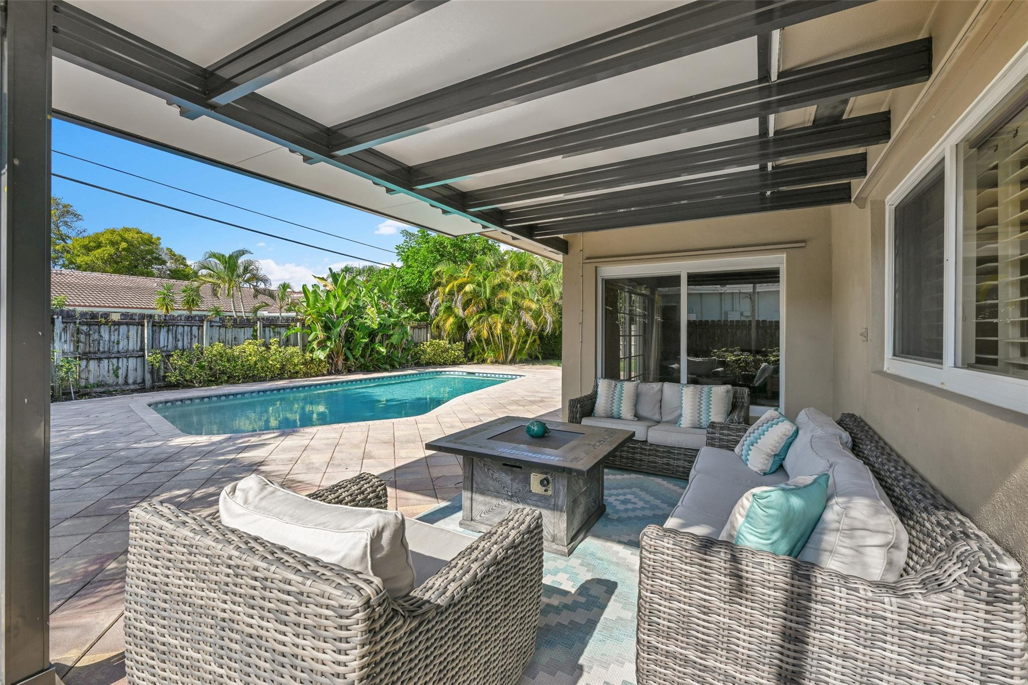 CORAL HEIGHTS SEC ONE - Residential