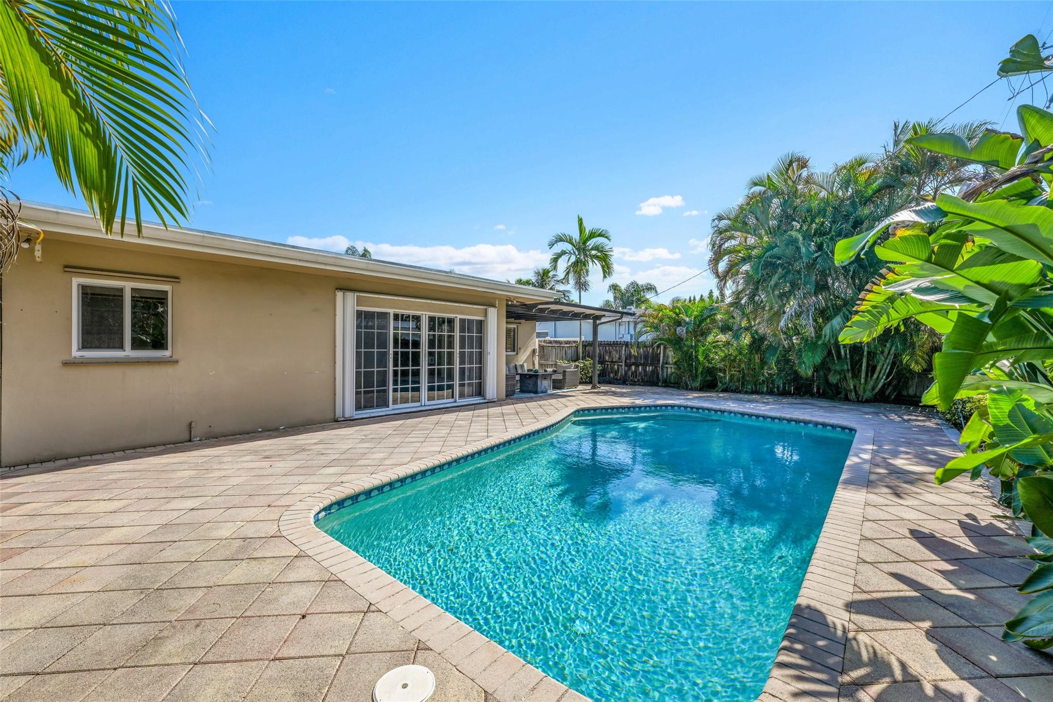 CORAL HEIGHTS SEC ONE - Residential