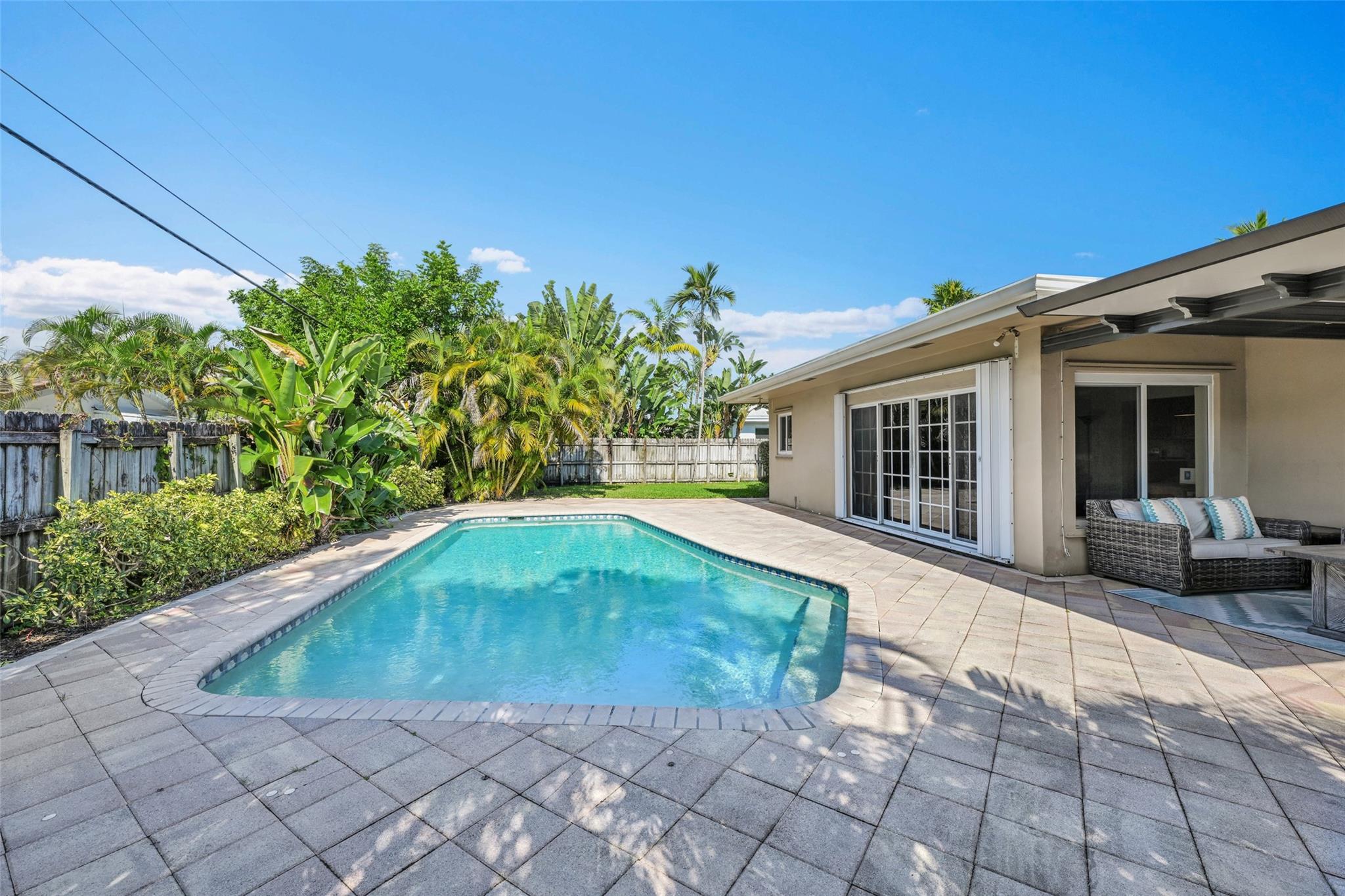 CORAL HEIGHTS SEC ONE - Residential