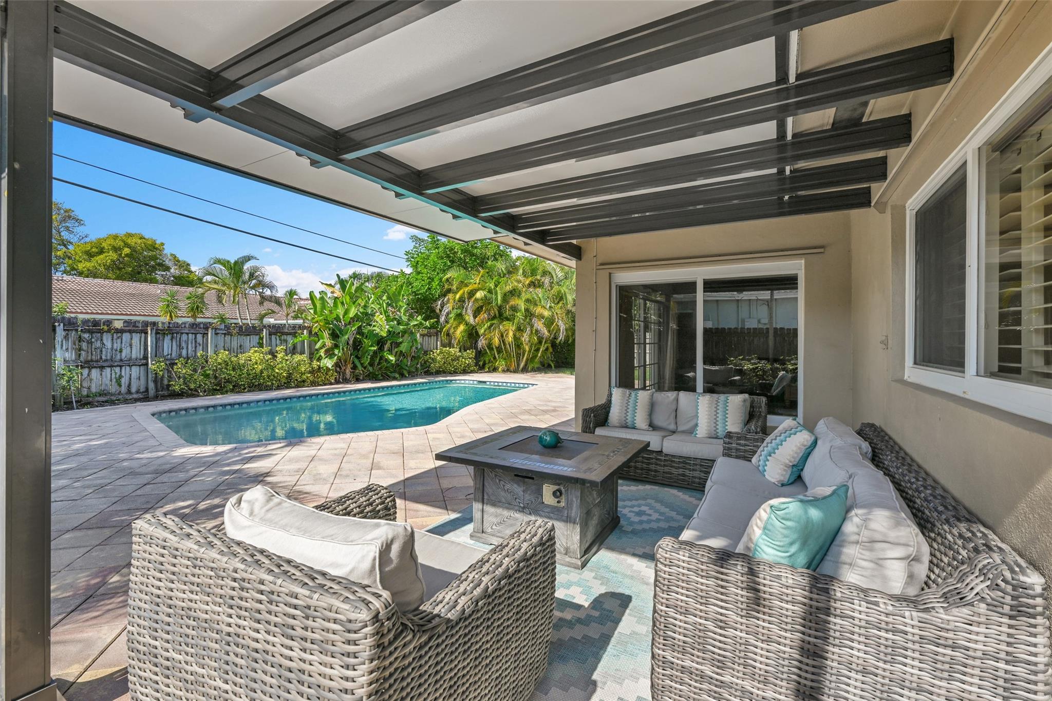 CORAL HEIGHTS SEC ONE - Residential