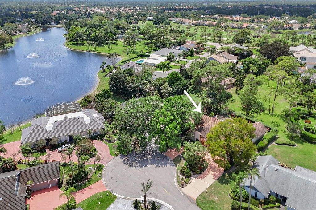 Photo of 13179 Camero Way, Palm Beach Gardens, FL 33418 (MLS # R11078417)