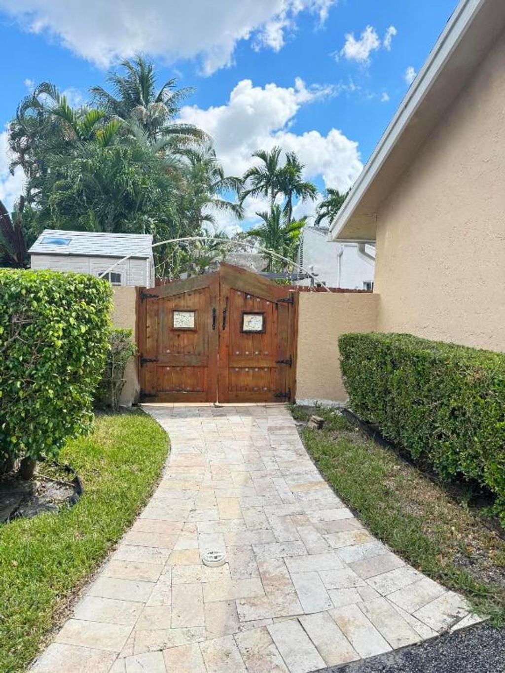 Photo of 860 NW 21st Way, Delray Beach, FL 33445 (MLS # R11121502)