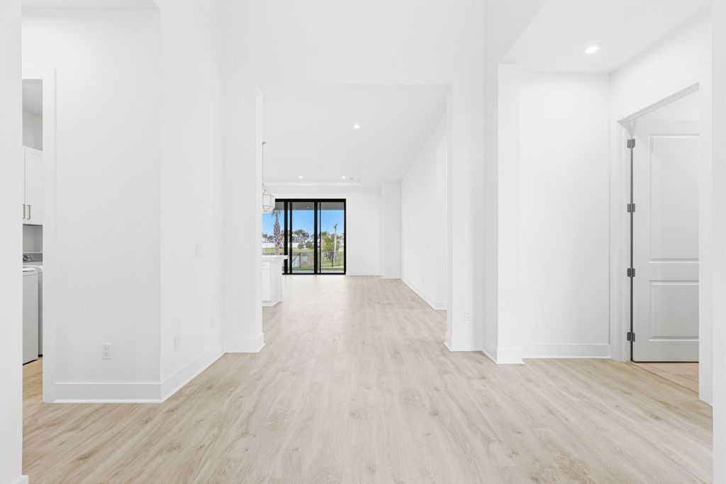 Photo of 13921 Vivant Drive, Palm Beach Gardens, FL 33412 (MLS # B26009665)