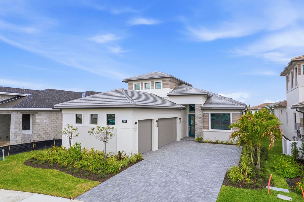 Photo of 13921 Vivant Drive, Palm Beach Gardens, FL 33412 (MLS # B26009665)