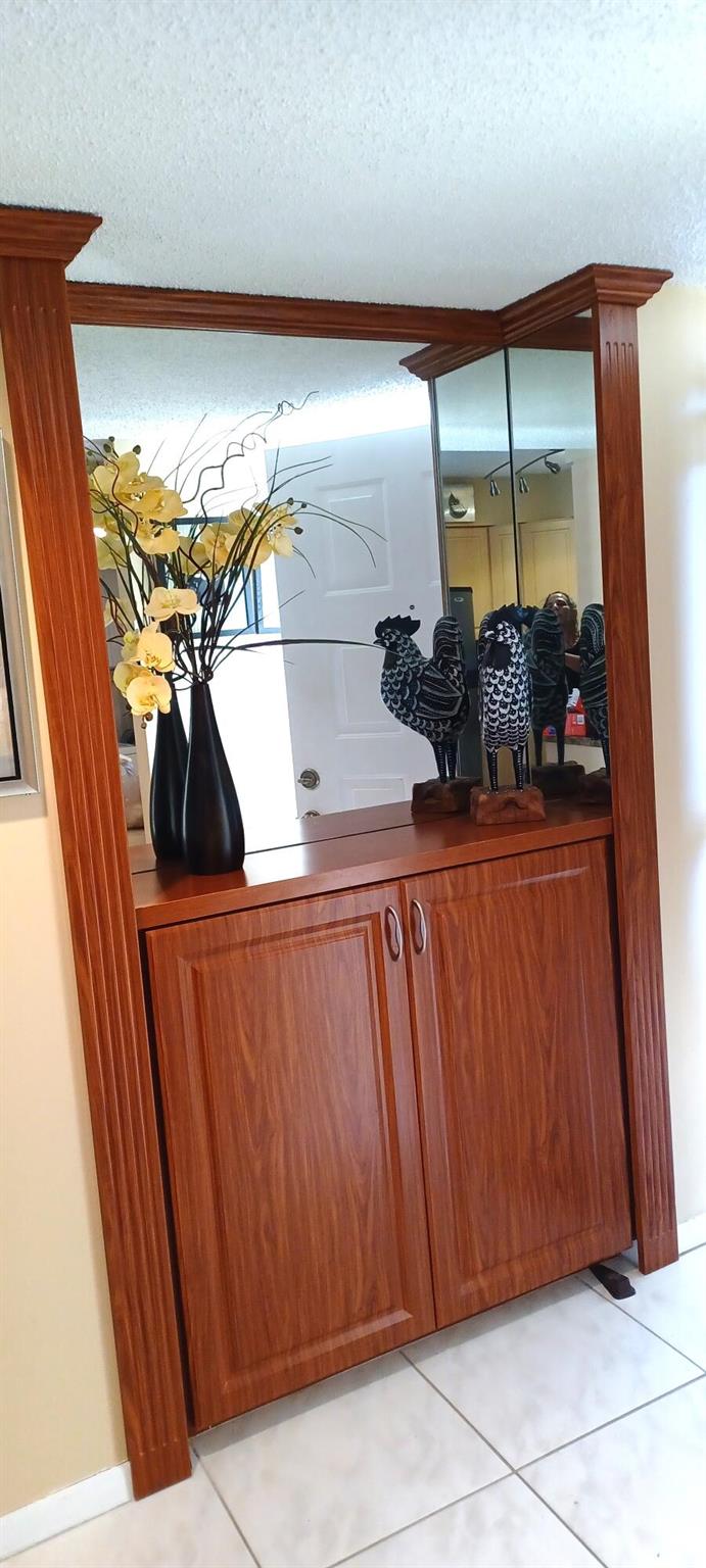 HUNTINGTON LAKES - Residential