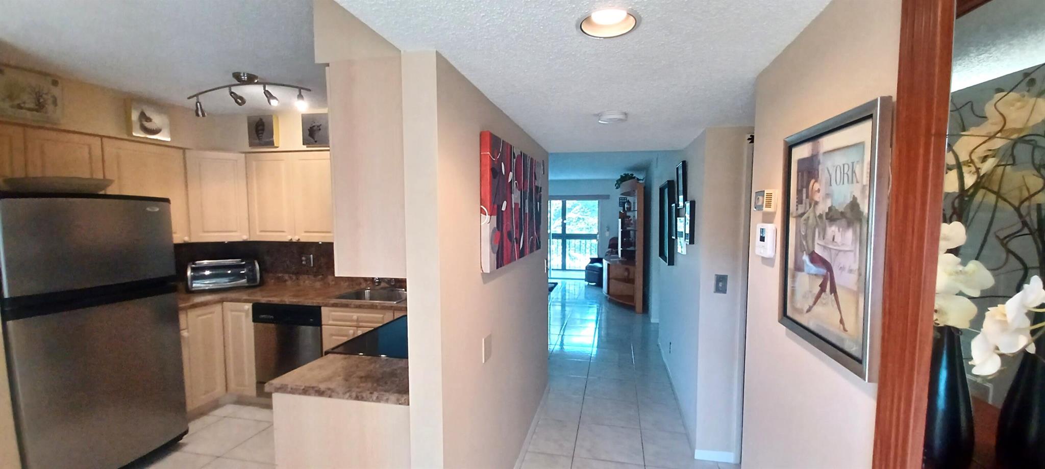 HUNTINGTON LAKES - Residential