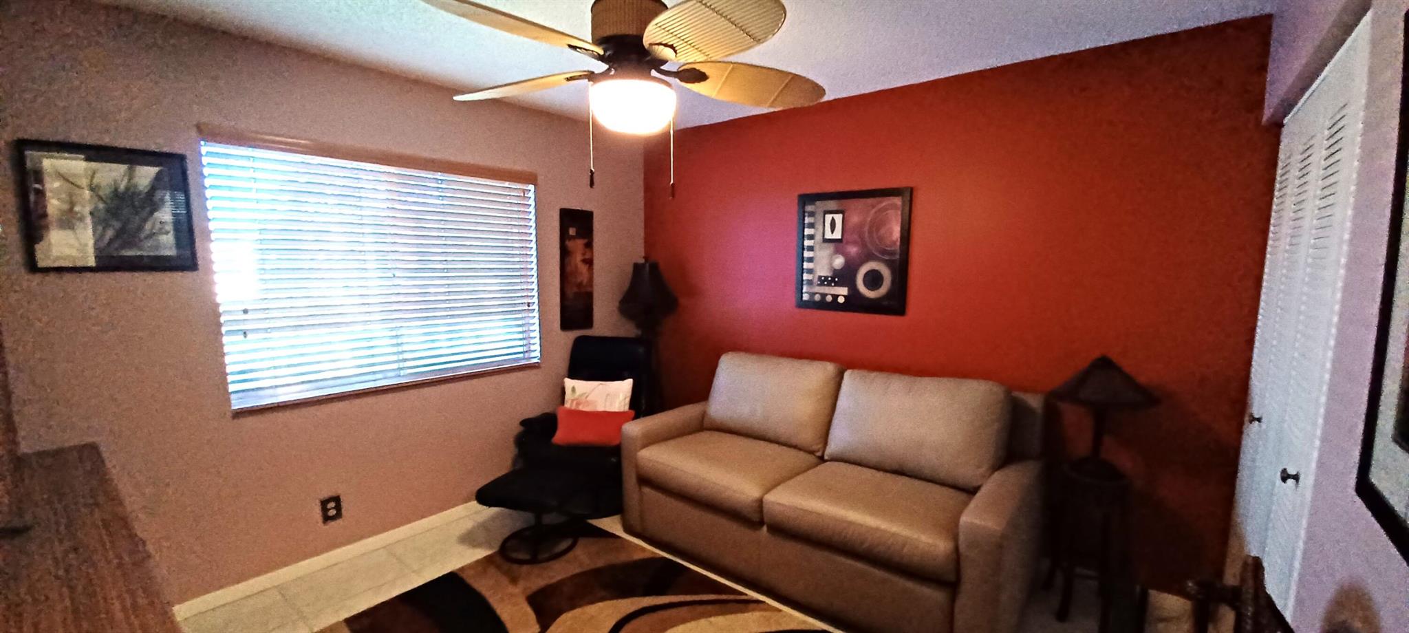 HUNTINGTON LAKES - Residential