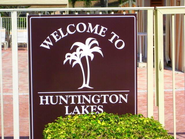 HUNTINGTON LAKES - Residential