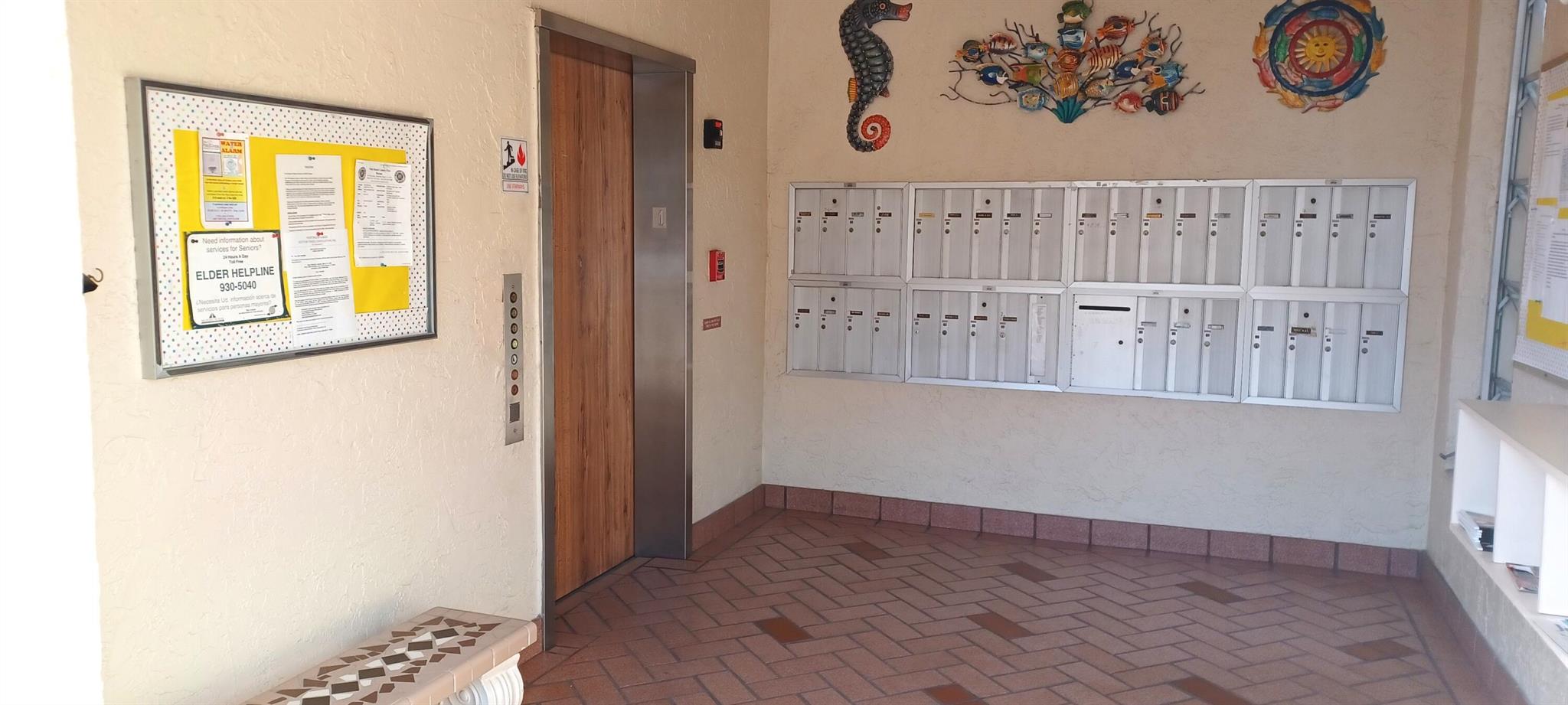 HUNTINGTON LAKES - Residential