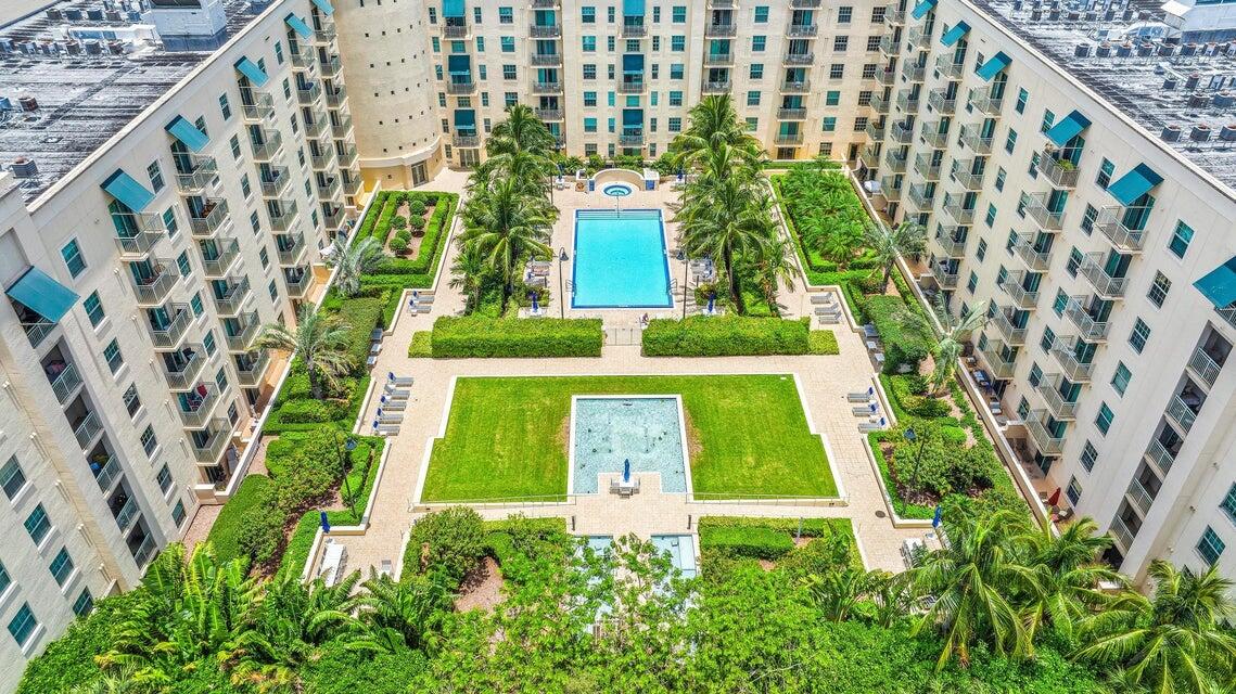 610 Clematis Street 336