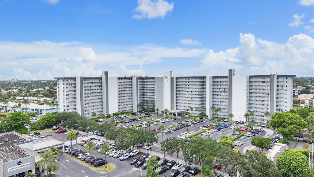 Photo of 801 S FEDERAL Highway #1004, Pompano Beach, FL 33062 (MLS # B26059192)