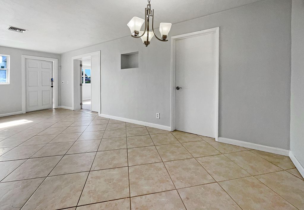 Photo of 327 NW 11th Avenue, Delray Beach, FL 33444 (MLS # R11085547)