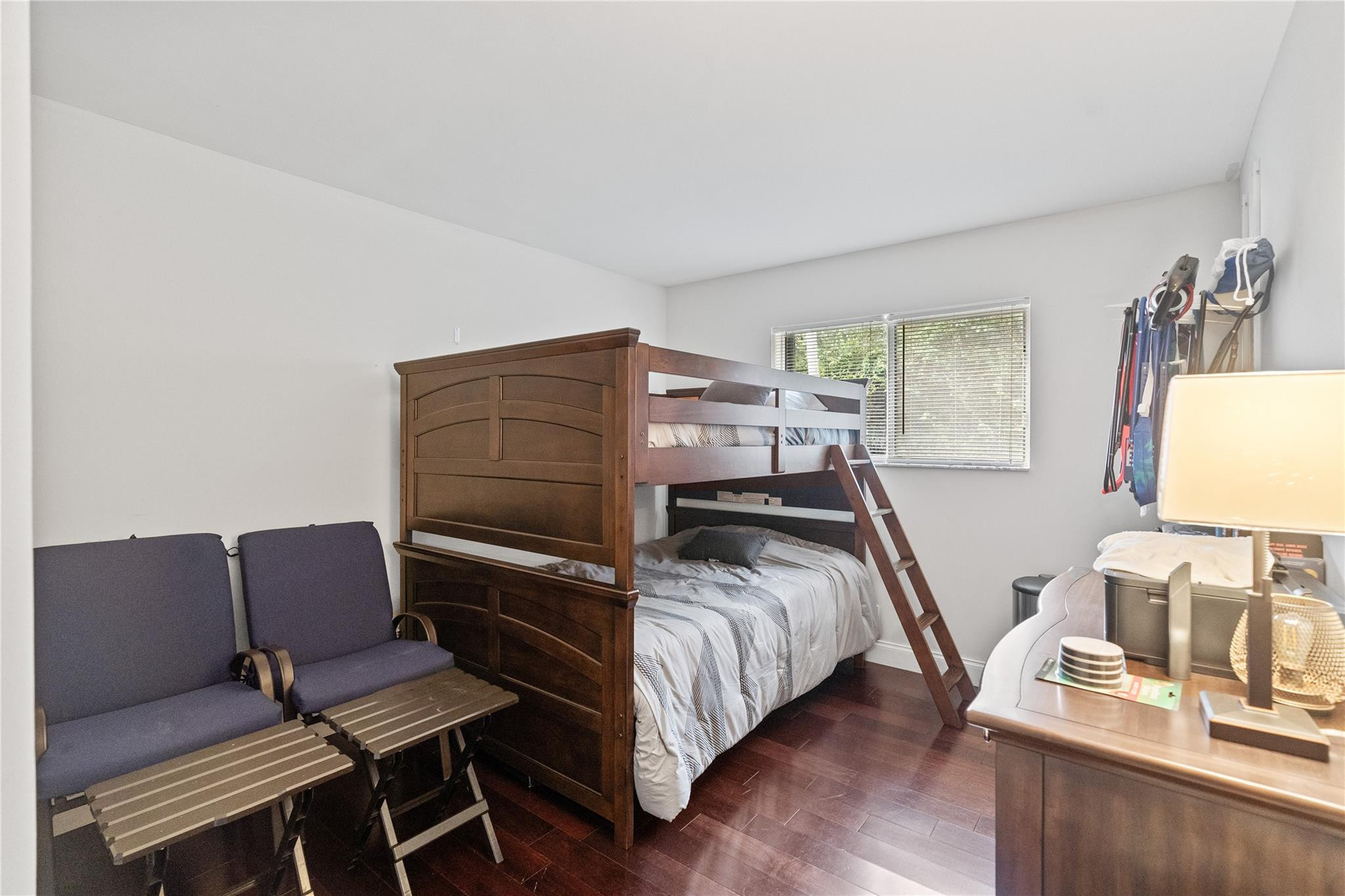 TIVOLI TRACE CONDO NO 6 - Residential