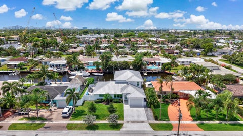 Tiny photo for 120 SE 12th Court, Pompano Beach, FL 33060 (MLS # B26027596)