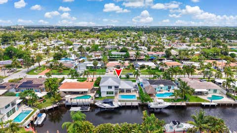 Tiny photo for 120 SE 12th Court, Pompano Beach, FL 33060 (MLS # B26027596)