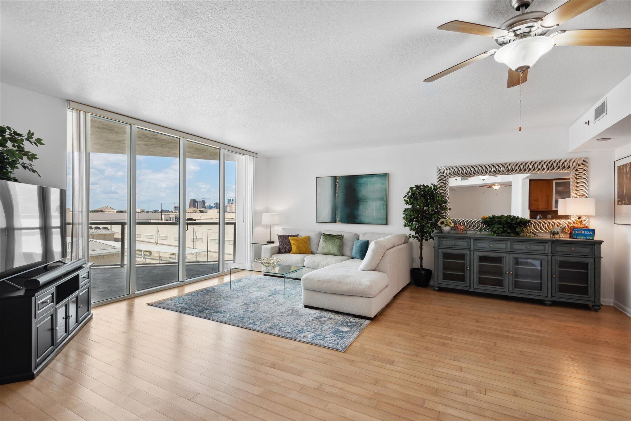 PORT CONDO - Residential