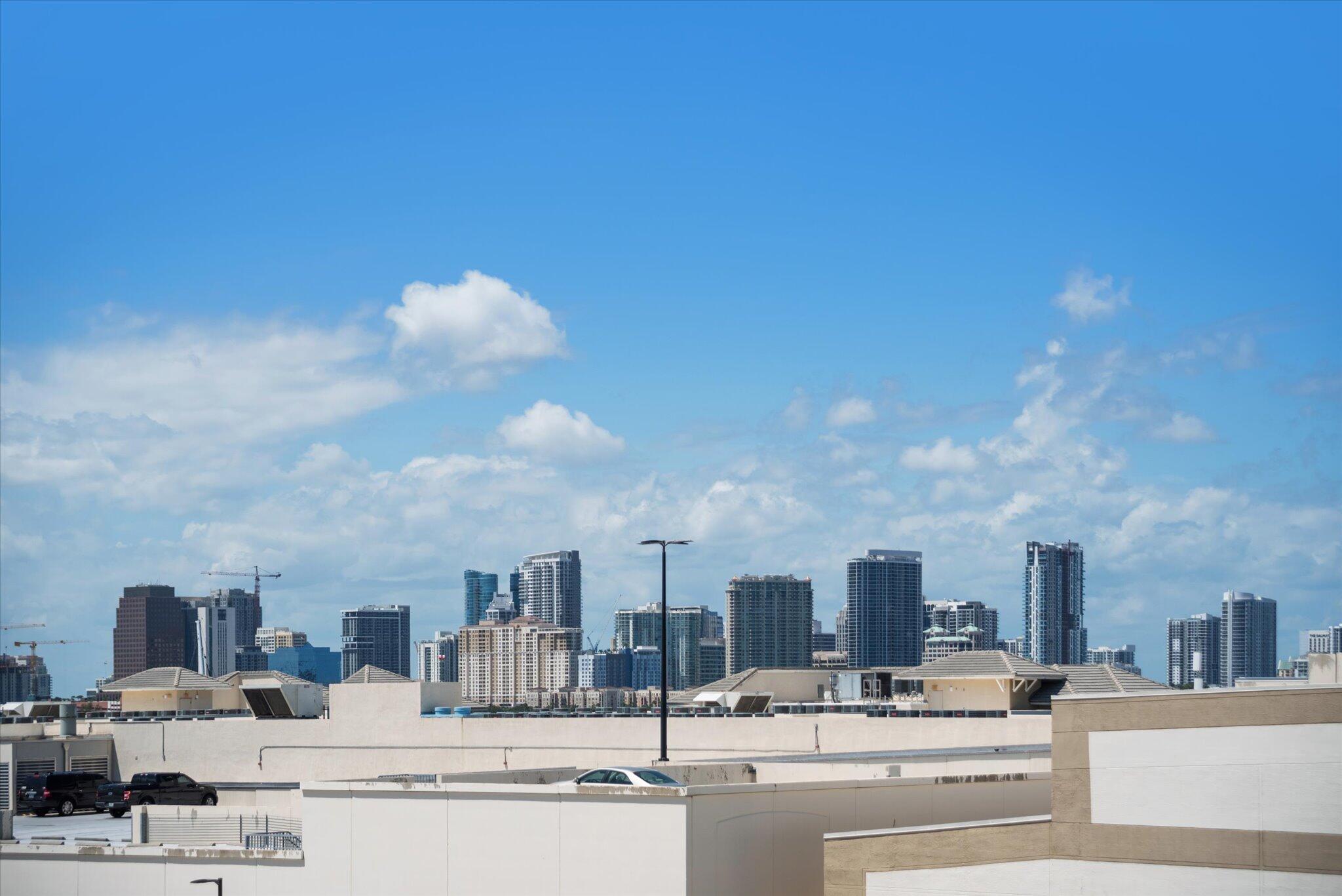 PORT CONDO - Residential