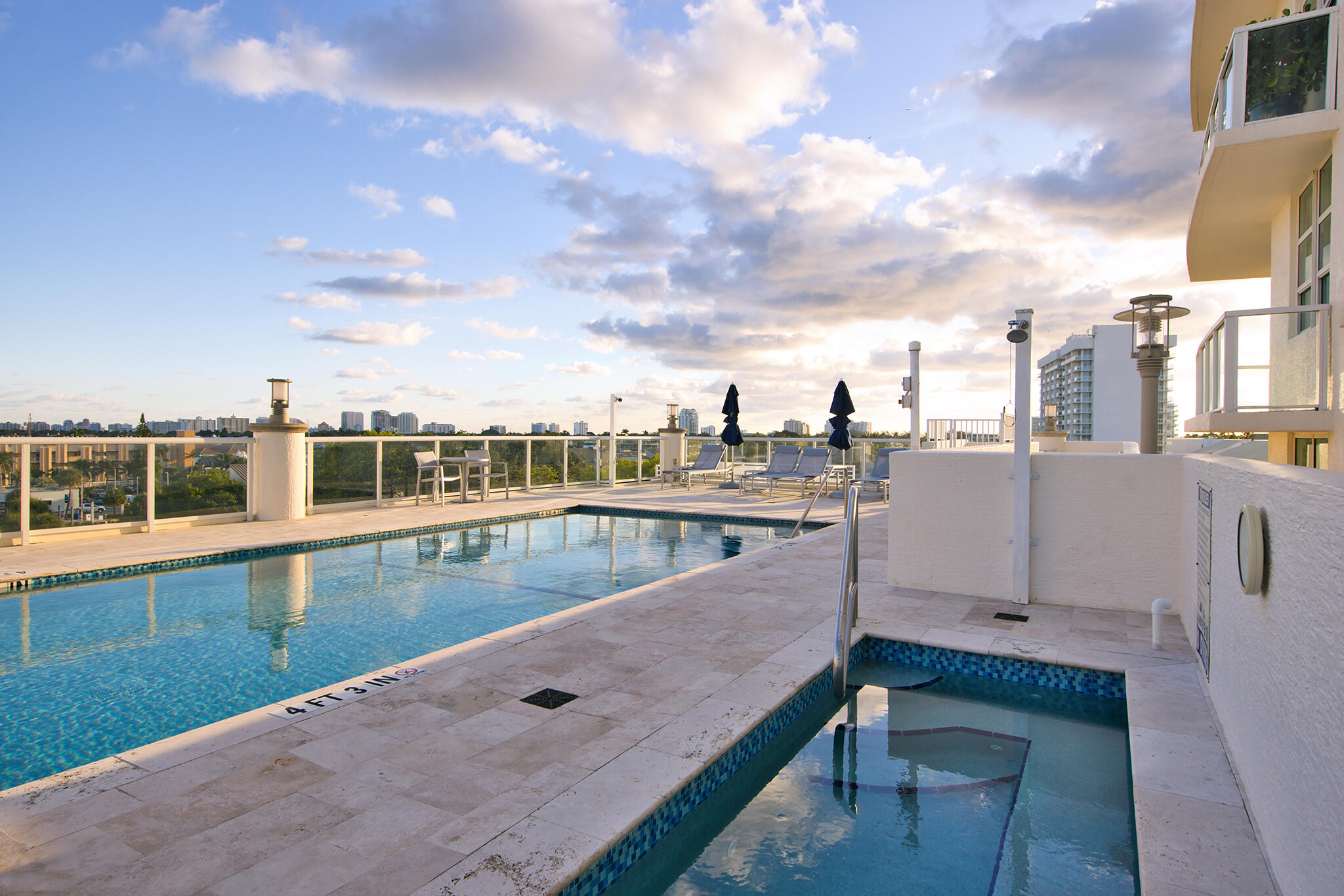PORT CONDO - Residential