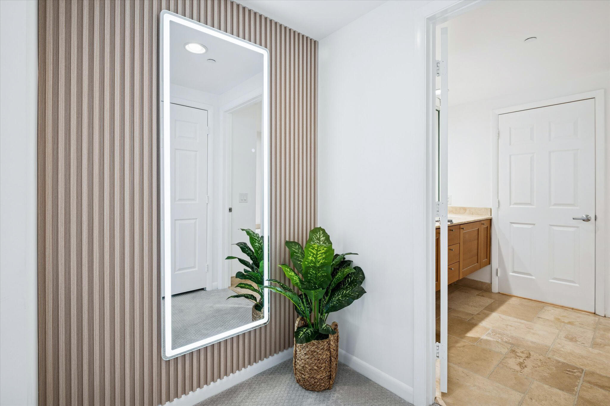 PORT CONDO - Residential