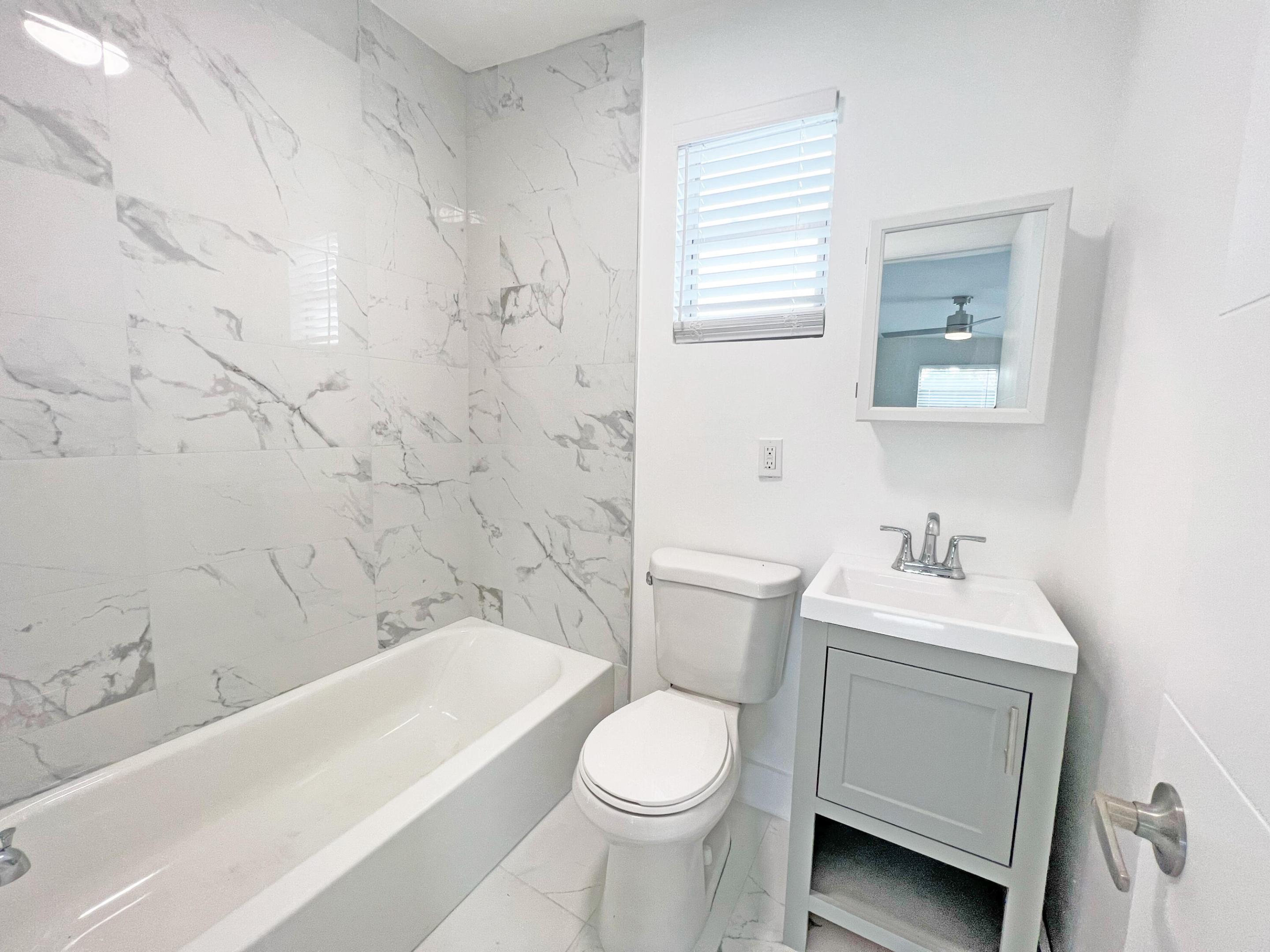 W LITTLE RIVER REV - Residential