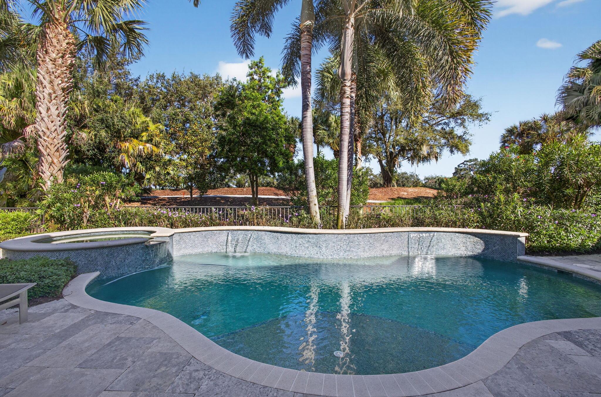 MIRASOL PAR 16 - Residential