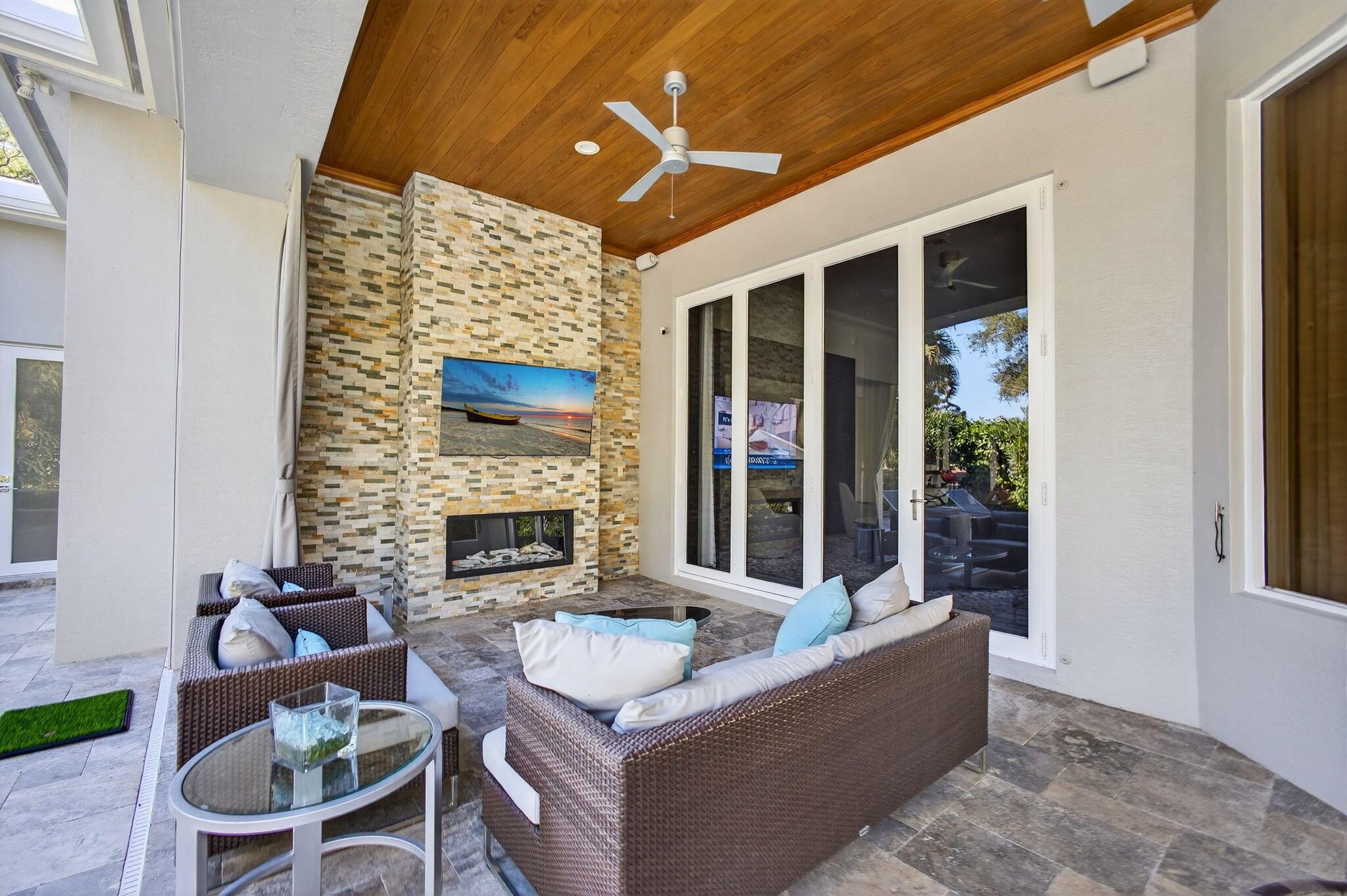 MIRASOL PAR 16 - Residential