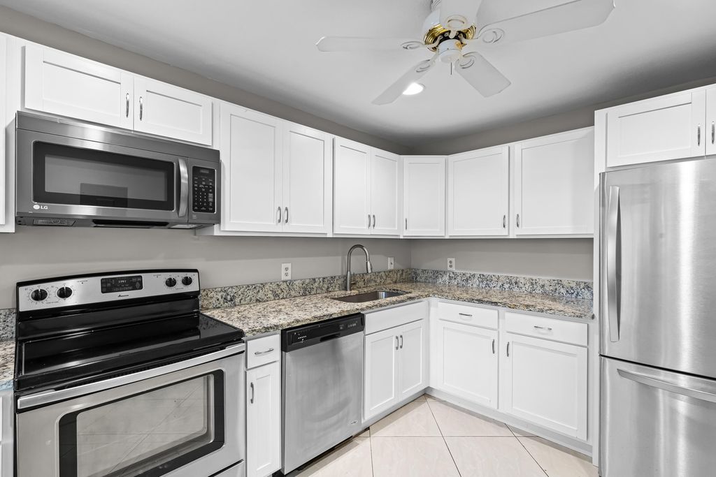Photo of 9270 Vista Del Lago #E27, Boca Raton, FL 33428 (MLS # R11149672)
