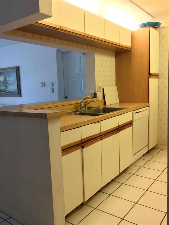 ANCHORAGE ON THE ST LUCIE, A CONDOMINIUM - Residential