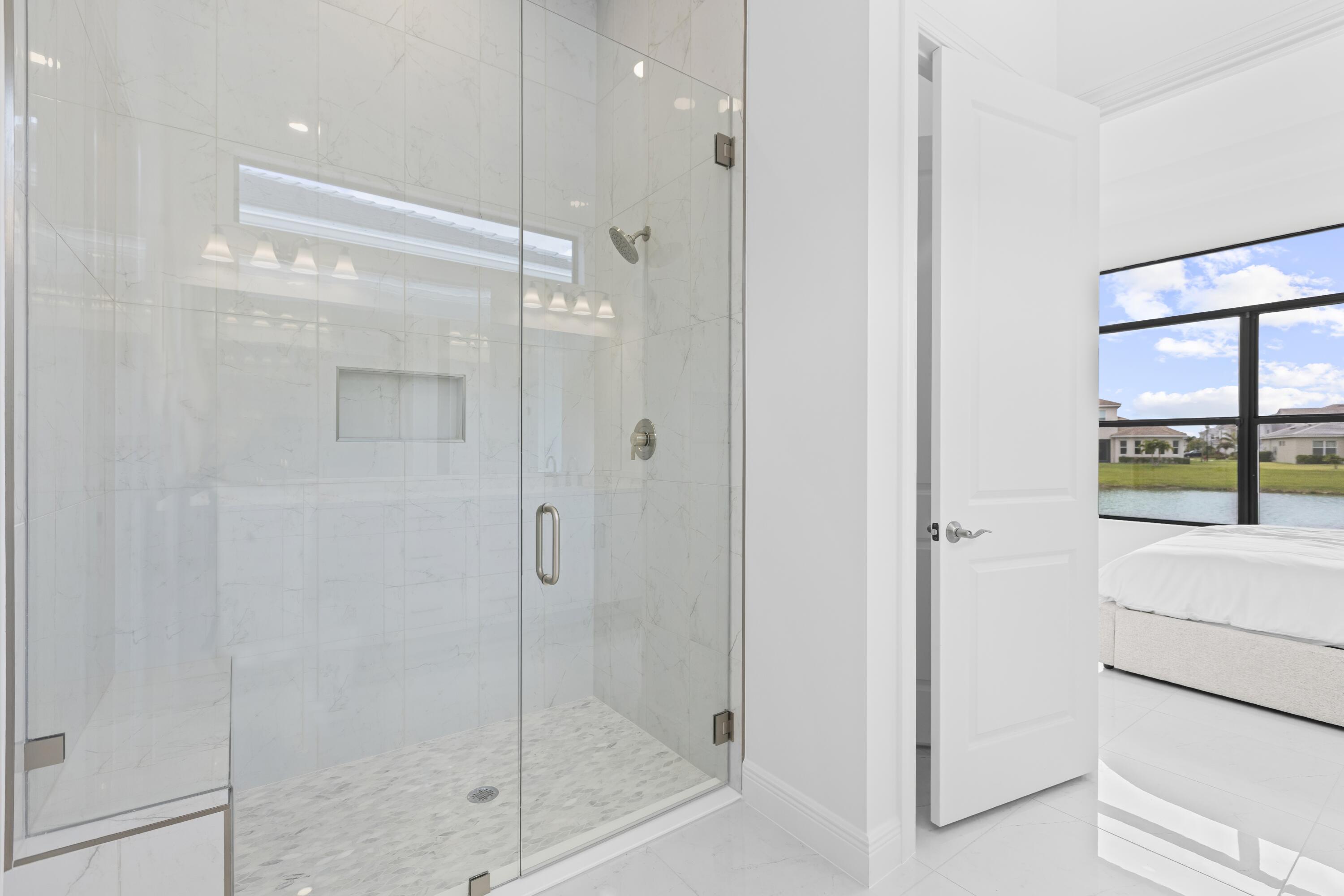 CRESSWIND PALM BEACH - Residential