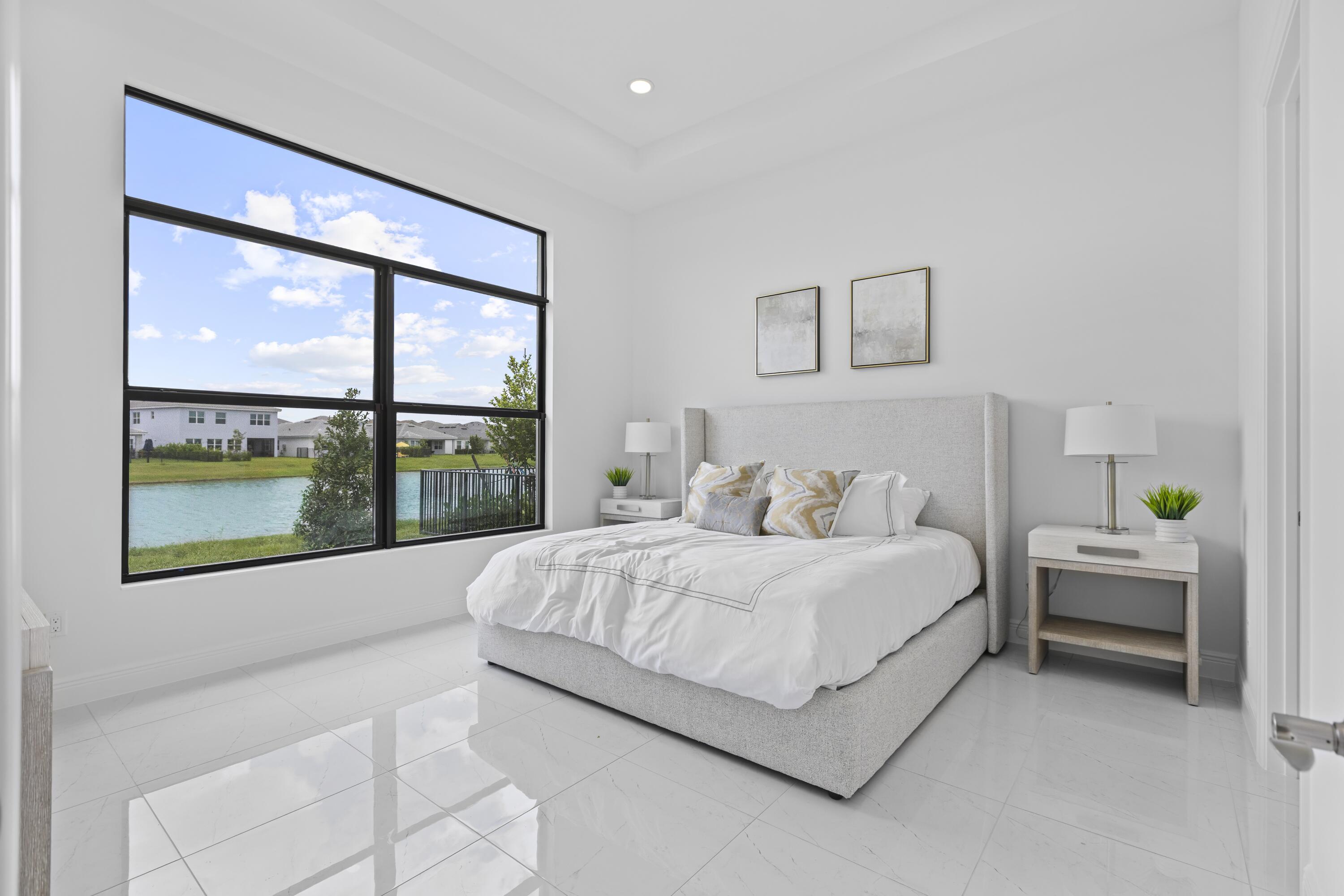 CRESSWIND PALM BEACH - Residential