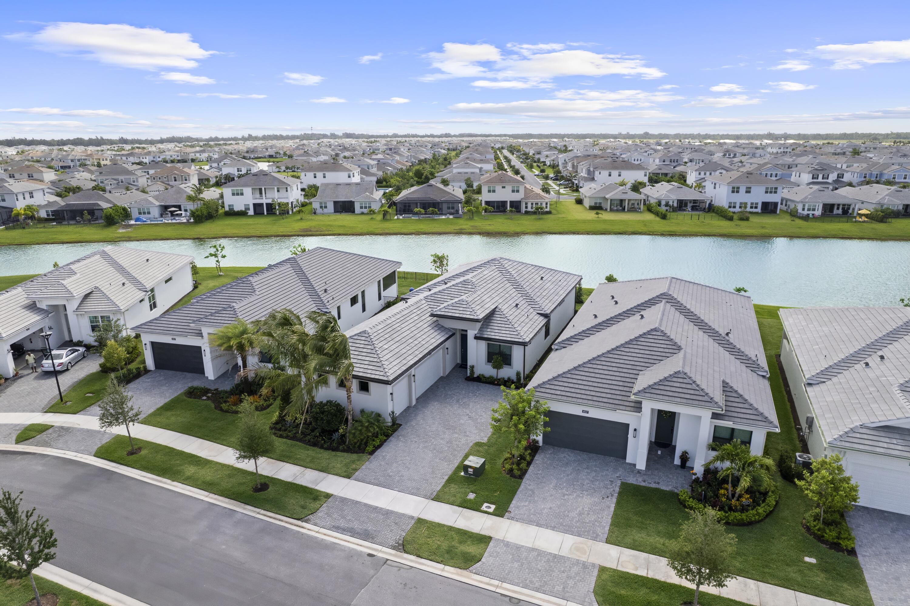 CRESSWIND PALM BEACH - Residential