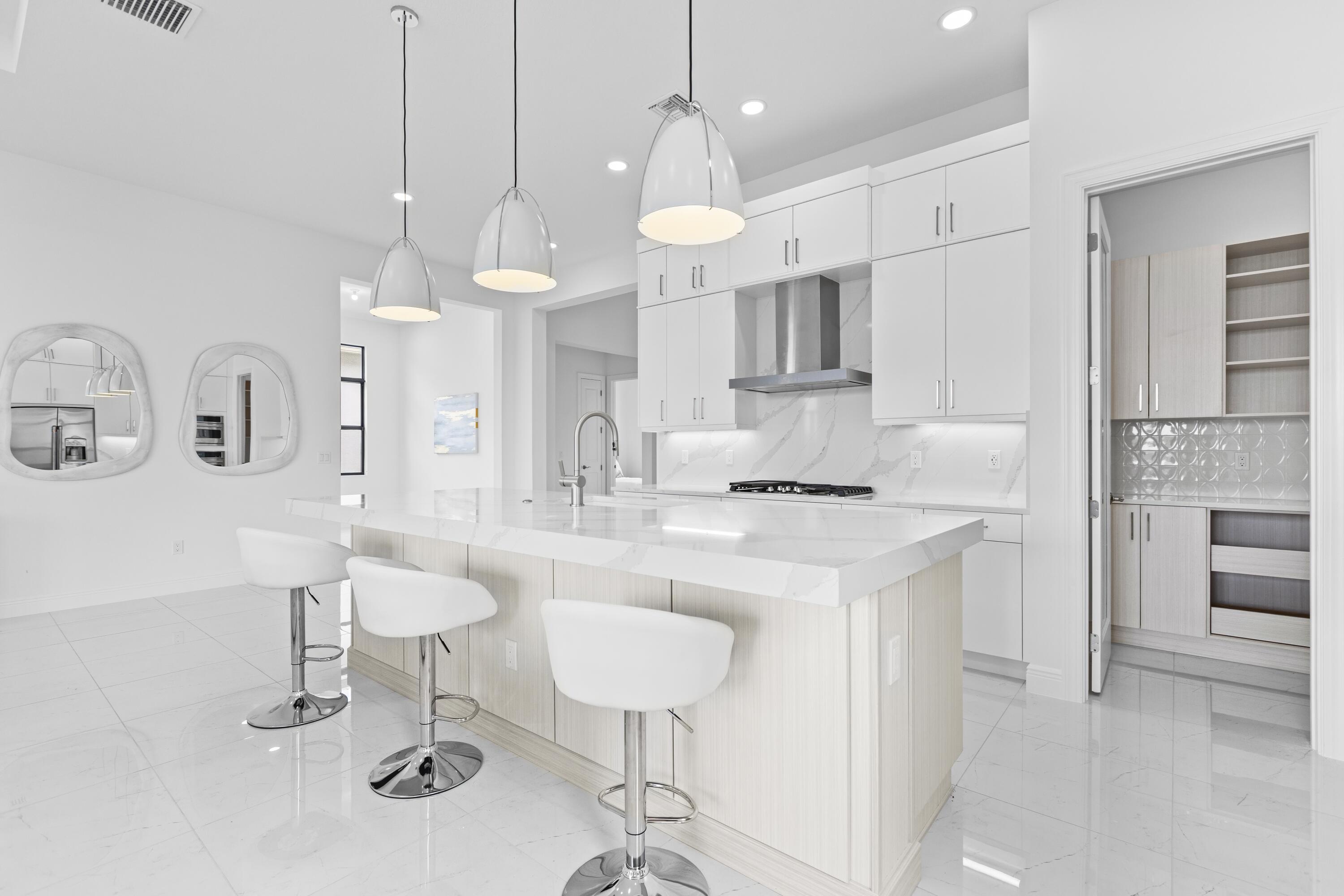CRESSWIND PALM BEACH - Residential