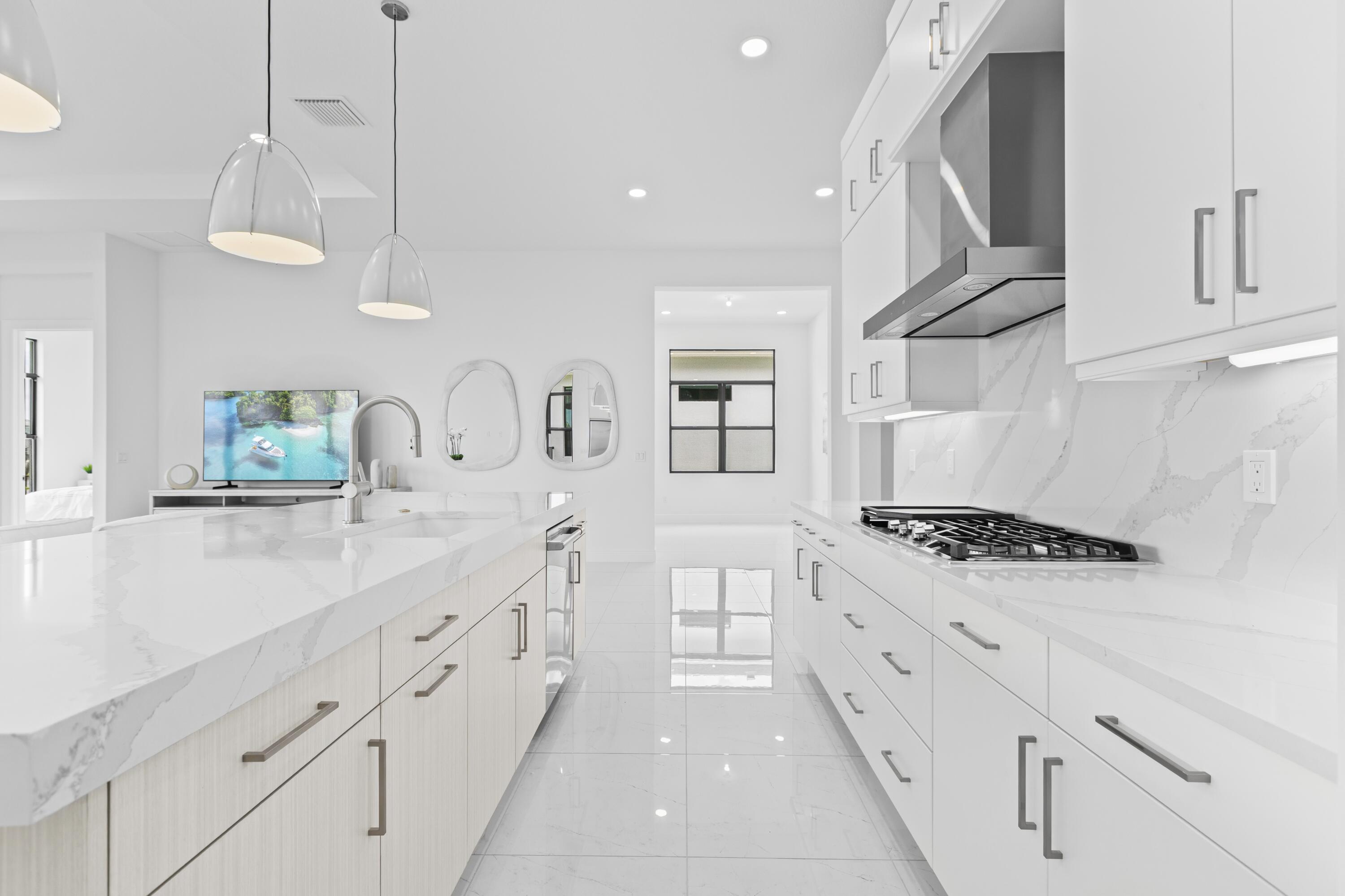 CRESSWIND PALM BEACH - Residential