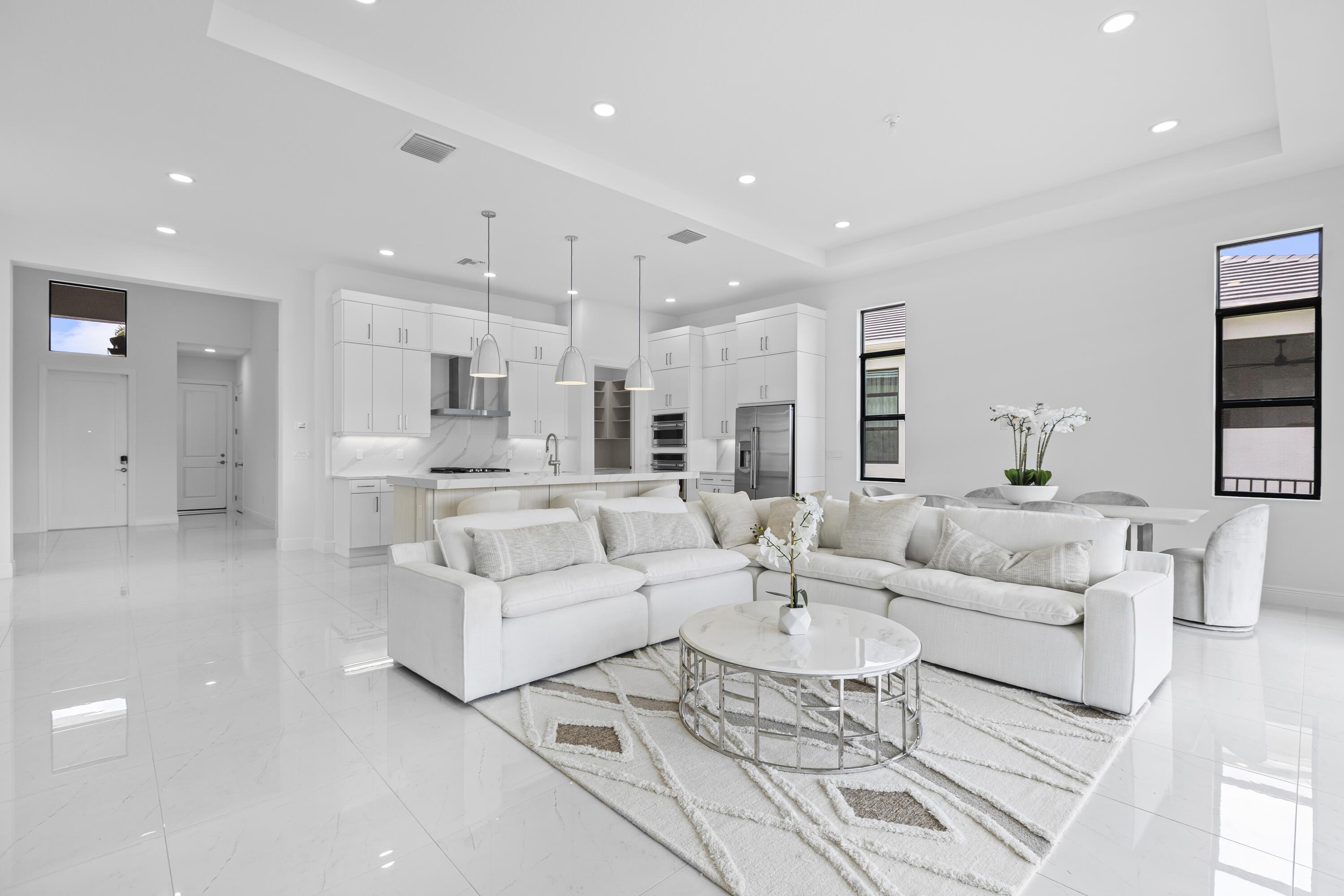 CRESSWIND PALM BEACH - Residential