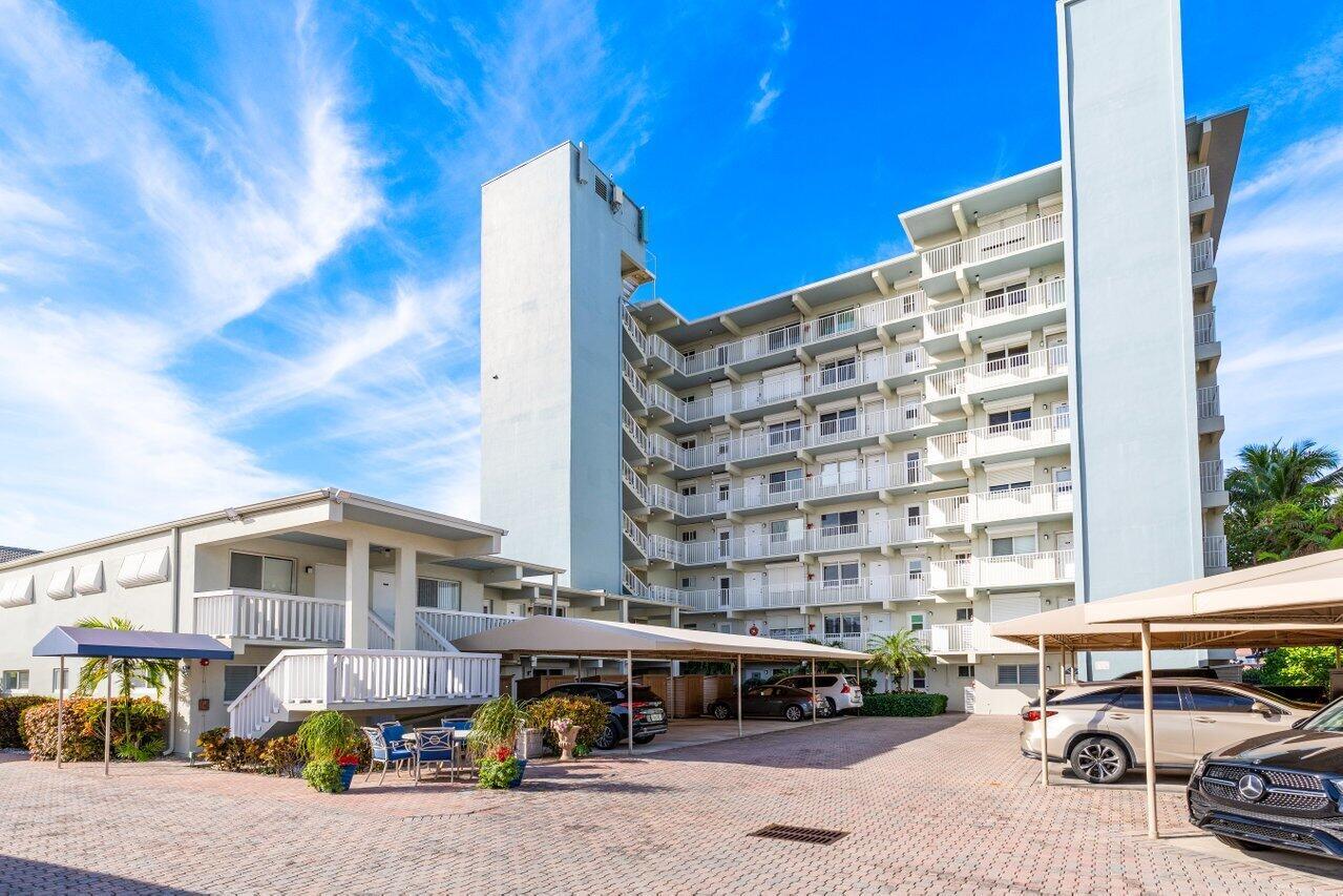 Stunning direct Intracoastal Water Views! This 1-bedroom, 1 bath condo is in the process of a FULL REMODEL with spacious balcony and high-end kitchen. Enjoy a Full remodel with modern upgrades, Located just 300 steps from the pristine sands of Deerfield Beach and downtown entertainment, shopping , and restaurants. Walking distance to nearby pickleball court. For moments of relaxation, take advantage of the heated pool and barbecue area, perfect for unwinding or entertaining. This exceptional residence is situated in the prestigious ''Intracoastal House,'' an exclusive boutique building with only 36 units. Known for its well-maintained facilities