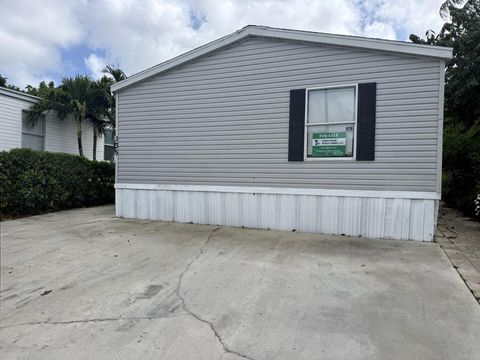 135 Parkside Court Coconut Creek FL 33073