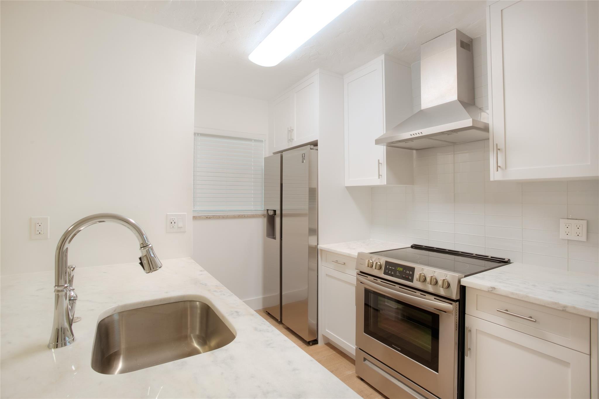 RIO VISTA C J HECTORS RES - Residential Lease