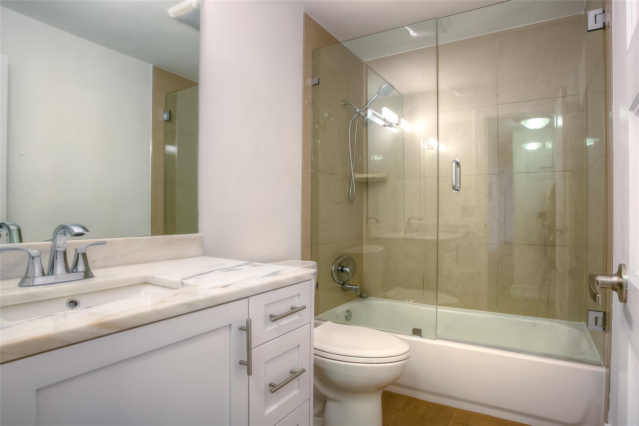 RIO VISTA C J HECTORS RES - Residential Lease